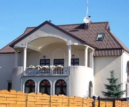 Neonele Svečių namai Palanga